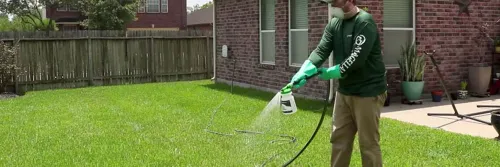 Applying Dominion 2L with Hose-end sprayer